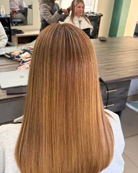 Dimensional blonde with soft waves — The Edit by K.C